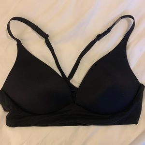 NWT Body by Victoria Lightly Lined Plunge - 36C